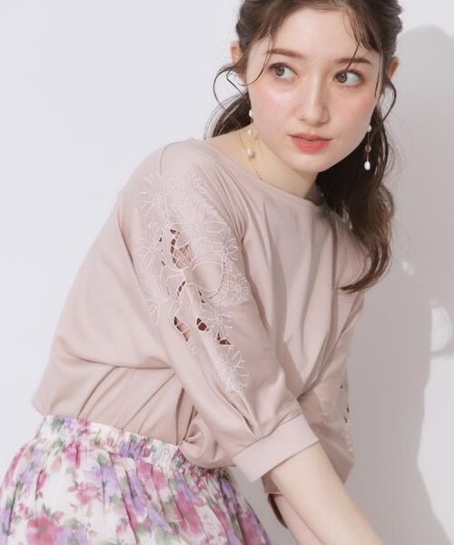 Couture Brooch / クチュールブローチ カットソー | 【接触冷感・洗える・UV機能付き・二の腕カバー】デイジー＆リボン エンブロドルマントップス | 詳細27