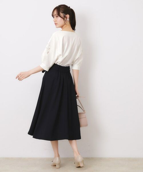 Couture Brooch / クチュールブローチ カットソー | 【接触冷感・洗える・UV機能付き・二の腕カバー】デイジー＆リボン エンブロドルマントップス | 詳細3