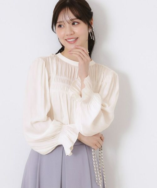 Couture Brooch / クチュールブローチ シャツ・ブラウス | 【通勤・大人可愛い】シャーリングギャザーブラウス | 詳細5