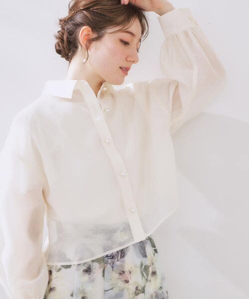 Couture Brooch / クチュールブローチ シャツ・ブラウス | 【洗える・オシャレな透け感】パール調ボタンシアーシャツ | 詳細9