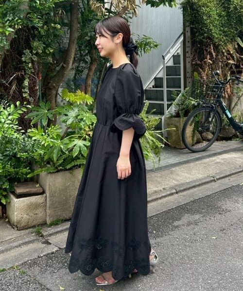 Couture Brooch / クチュールブローチ ロング・マキシ丈ワンピース | 【きれいめ・二の腕カバー】エシカルコットン エンブロドルマンワンピース | 詳細12