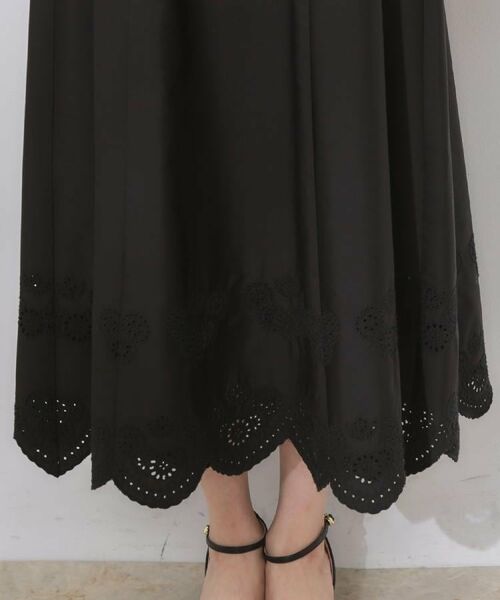 Couture Brooch / クチュールブローチ ロング・マキシ丈ワンピース | 【きれいめ・二の腕カバー】エシカルコットン エンブロドルマンワンピース | 詳細22