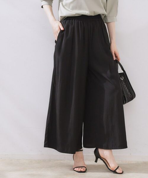 Couture Brooch / クチュールブローチ ショート・ハーフ・半端丈パンツ | パウダーサテンスカンツ | 詳細1