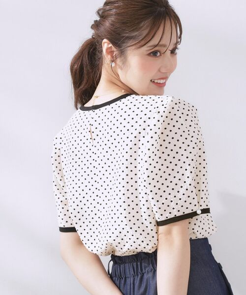 Couture Brooch / クチュールブローチ シャツ・ブラウス | 【フェミニン・二の腕カバー・通勤】サッカードットデザインブラウス | 詳細6