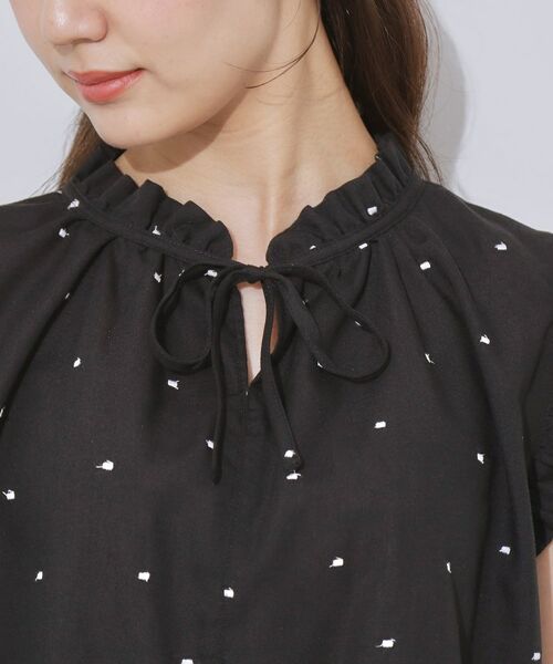 Couture Brooch / クチュールブローチ シャツ・ブラウス | 【マシンウォッシャブル】ドット刺繍リボンデザインブラウス | 詳細29