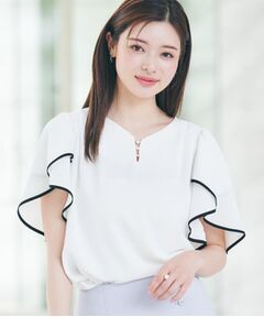 Couture Brooch / クチュールブローチ シャツ・ブラウス | 【洗える・通勤】Vネックパール調フレアブラウス