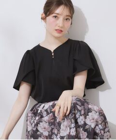 Couture Brooch / クチュールブローチ シャツ・ブラウス | 【洗える・通勤】Vネックパール調フレアブラウス