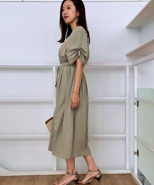 Couture Brooch / クチュールブローチ ロング・マキシ丈ワンピース | 【マシンウォッシャブル・二の腕カバー】ウエストベルトVネックワンピース | 詳細27