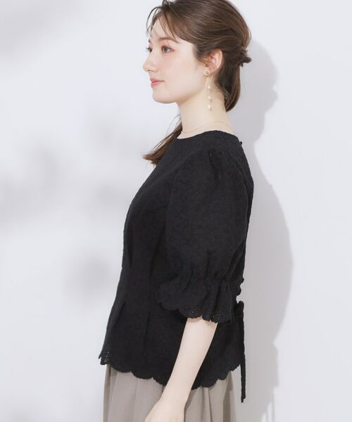 Couture Brooch / クチュールブローチ シャツ・ブラウス | 【一枚で着映える・花柄刺繍・5分袖】バックレースアップ カットワークレースブラウス | 詳細28