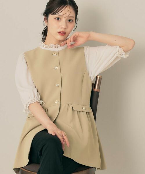 Couture Brooch / クチュールブローチ ベスト | 【フェミニン・きれいめ】ゴールド釦ペプラムジレ | 詳細17