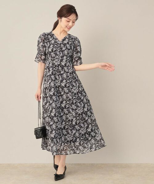 Couture Brooch / クチュールブローチ ロング・マキシ丈ワンピース | 【一枚で着映える・通勤】Vネックフラワーワンピース | 詳細1