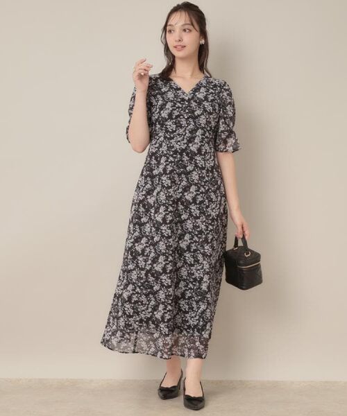 Couture Brooch / クチュールブローチ ロング・マキシ丈ワンピース | 【一枚で着映える・通勤】Vネックフラワーワンピース | 詳細8