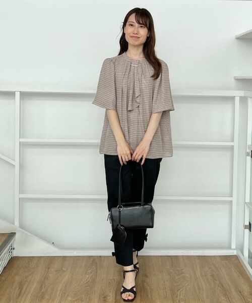 Couture Brooch / クチュールブローチ シャツ・ブラウス | 【着映え・5分袖・通勤】パール調タイチェックプリントブラウス | 詳細13