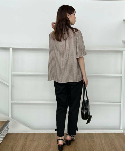 Couture Brooch / クチュールブローチ シャツ・ブラウス | 【着映え・5分袖・通勤】パール調タイチェックプリントブラウス | 詳細15