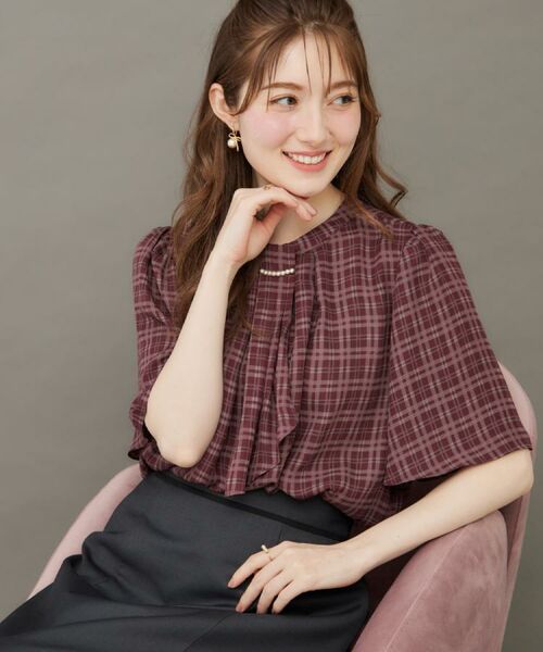 Couture Brooch / クチュールブローチ シャツ・ブラウス | 【着映え・5分袖・通勤】パール調タイチェックプリントブラウス | 詳細28