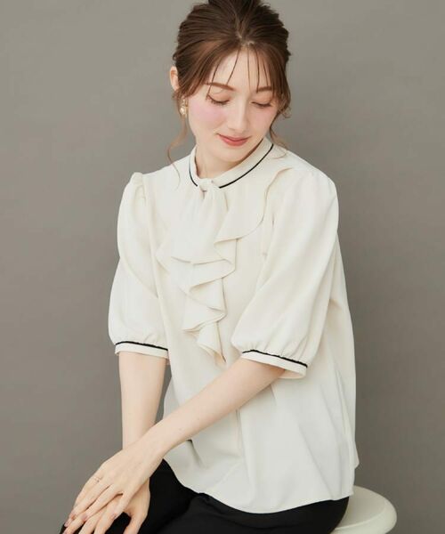 Couture Brooch / クチュールブローチ シャツ・ブラウス | 【華やか・5分袖・通勤】配色フリルタイブラウス | 詳細11