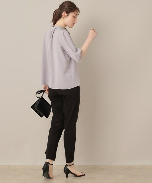 Couture Brooch / クチュールブローチ シャツ・ブラウス | 【華やか・5分袖・通勤】配色フリルタイブラウス | 詳細17