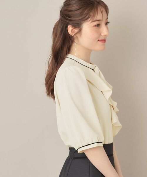 Couture Brooch / クチュールブローチ シャツ・ブラウス | 【華やか・5分袖・通勤】配色フリルタイブラウス | 詳細5