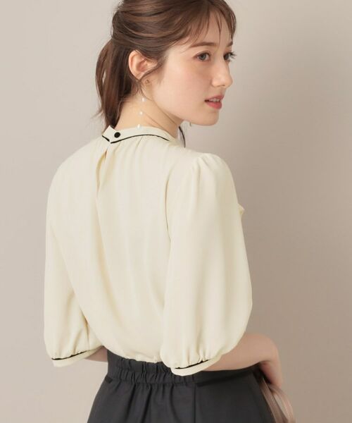 Couture Brooch / クチュールブローチ シャツ・ブラウス | 【華やか・5分袖・通勤】配色フリルタイブラウス | 詳細6