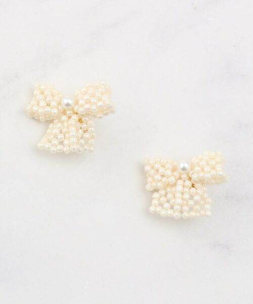 Couture Brooch / クチュールブローチ ピアス・イヤリング | パール調リボンモチーフピアス | 詳細1