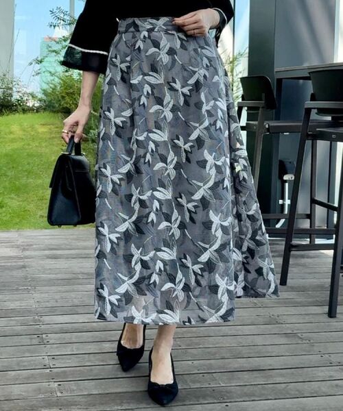 Couture Brooch / クチュールブローチ ロング・マキシ丈スカート | 【花柄・きれいめ・通勤】リンドウエンブロメッシュスカート | 詳細13