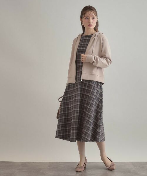 Couture Brooch / クチュールブローチ パーカー | 【マシンウォッシャブル・UVケア・大人可愛い】リボン刺繍ダンボールZIPフーディ | 詳細21