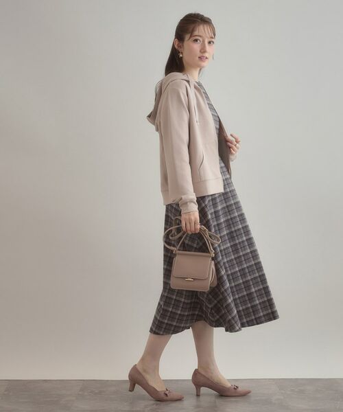 Couture Brooch / クチュールブローチ パーカー | 【マシンウォッシャブル・UVケア・大人可愛い】リボン刺繍ダンボールZIPフーディ | 詳細22