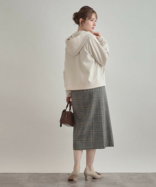 Couture Brooch / クチュールブローチ パーカー | 【マシンウォッシャブル・UVケア・大人可愛い】リボン刺繍ダンボールZIPフーディ | 詳細3