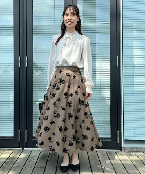 Couture Brooch / クチュールブローチ スカート | 【美シルエット・通勤】フロッキーフラワープリントスカート | 詳細21