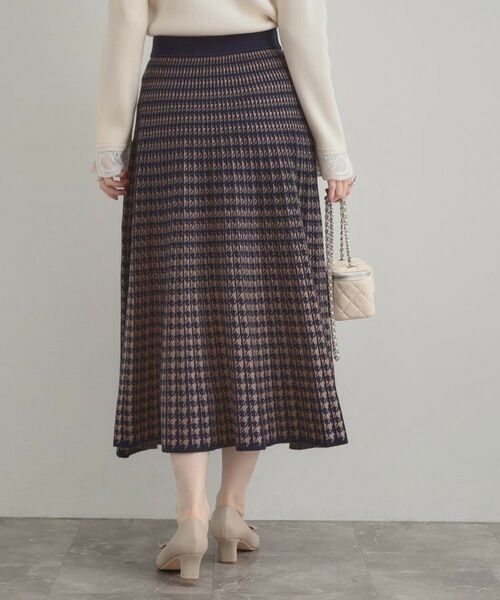 Couture Brooch / クチュールブローチ ロング・マキシ丈スカート | 【クラシカル・大人上品】千鳥ジャカードニットプリーツスカート | 詳細17
