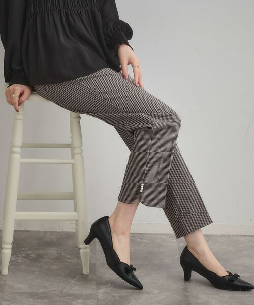 Couture Brooch / クチュールブローチ ショート・ハーフ・半端丈パンツ | 【通勤・美脚見え・あったか】裏起毛パール調スカラ裾デザインパンツ | 詳細15