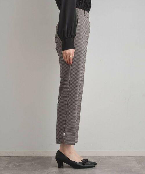 Couture Brooch / クチュールブローチ ショート・ハーフ・半端丈パンツ | 【通勤・美脚見え・あったか】裏起毛パール調スカラ裾デザインパンツ | 詳細24