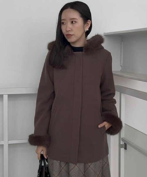 Couture Brooch / クチュールブローチ その他アウター | 【大人可愛い・フード取り外し可能】フードフェイクファー ハーフ丈コート | 詳細22