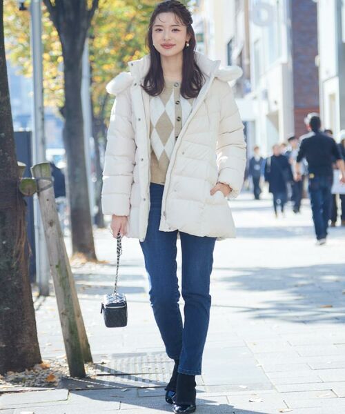 Couture Brooch / クチュールブローチ ダウンジャケット・ベスト | 【2WAY・ベルト付き】フードフェイクファー ミドル丈ダウンコート | 詳細14