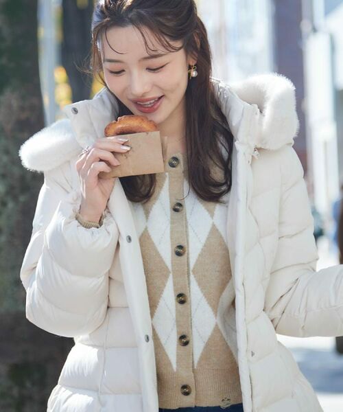 Couture Brooch / クチュールブローチ ダウンジャケット・ベスト | 【2WAY・ベルト付き】フードフェイクファー ミドル丈ダウンコート | 詳細16