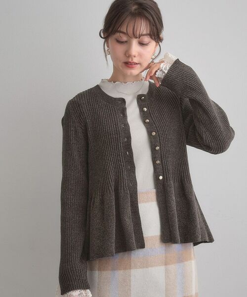 Couture Brooch / クチュールブローチ カーディガン・ボレロ | 【袖口レース・着映え】短毛モールペプラム カーデ | 詳細23