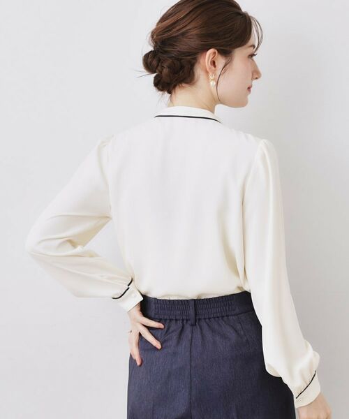 Couture Brooch / クチュールブローチ シャツ・ブラウス | 配色タックタイブラウス | 詳細4