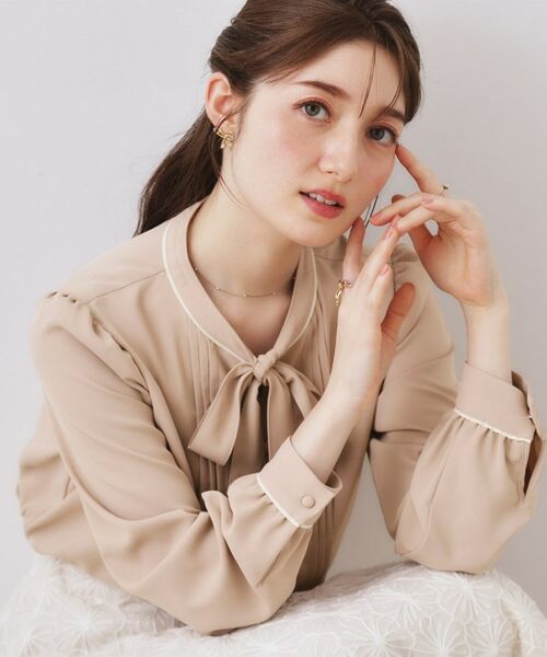 Couture Brooch / クチュールブローチ シャツ・ブラウス | 配色タックタイブラウス | 詳細9