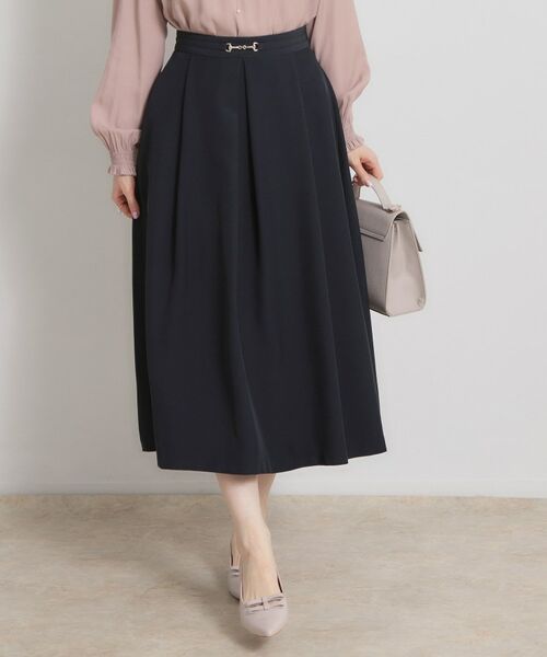 Couture Brooch / クチュールブローチ ロング・マキシ丈スカート | ビットベルトタックスカート | 詳細8