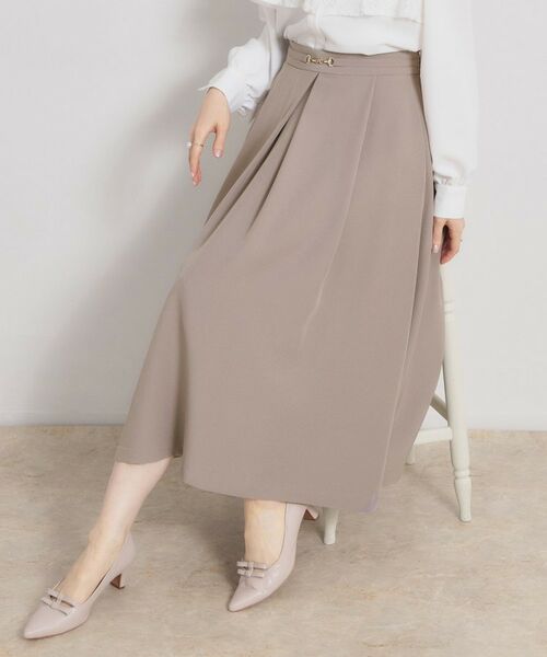 Couture Brooch / クチュールブローチ ロング・マキシ丈スカート | ビットベルトタックスカート（トープ(054)）