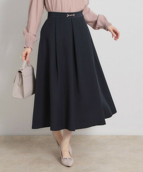 Couture Brooch / クチュールブローチ ロング・マキシ丈スカート | ビットベルトタックスカート（ネイビー(094)）