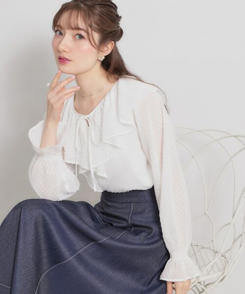 Couture Brooch / クチュールブローチ シャツ・ブラウス | ラメカットドビーフリルブラウス（オフホワイト(003)）