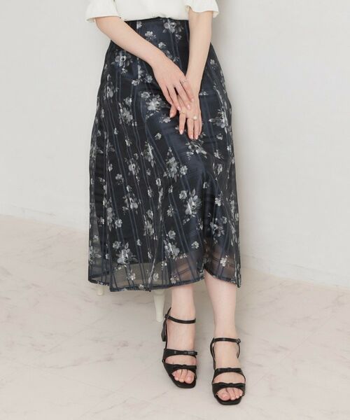 Couture Brooch / クチュールブローチ ロング・マキシ丈スカート | シアーチェックフラワープリント | 詳細17