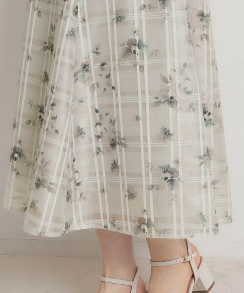 Couture Brooch / クチュールブローチ ロング・マキシ丈スカート | シアーチェックフラワープリント | 詳細28
