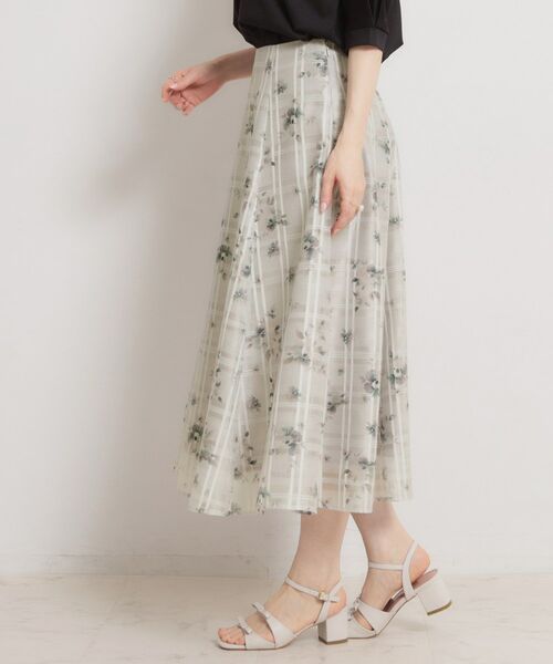 Couture Brooch / クチュールブローチ ロング・マキシ丈スカート | シアーチェックフラワープリント | 詳細9