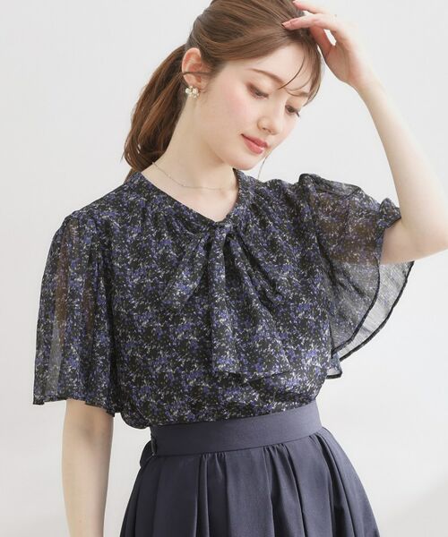 Couture Brooch / クチュールブローチ シャツ・ブラウス | モザイクフラワープリントブラウス(ネイビー(194))