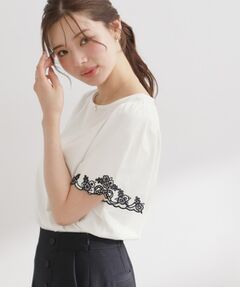 Couture Brooch / クチュールブローチ カットソー | 袖スカラップ リボン＆フラワー柄カットソー