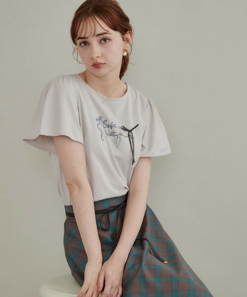 Couture Brooch / クチュールブローチ Tシャツ | 【接触冷感・UVカット・洗える】リボン ロゴTシャツ（ライトグレー(111)）