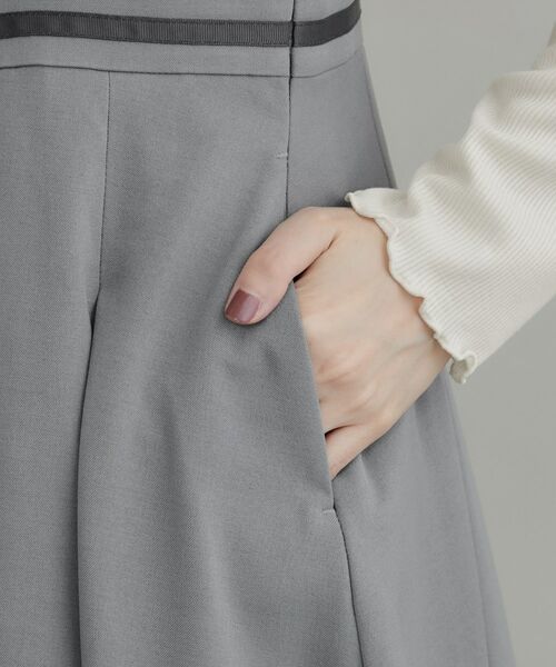 Couture Brooch / クチュールブローチ ロング・マキシ丈ワンピース | ビットモチーフタックキャミワンピース | 詳細29