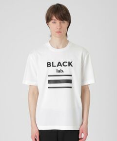 【BLACK lab.】テクニカルロゴグラフィックTシャツ